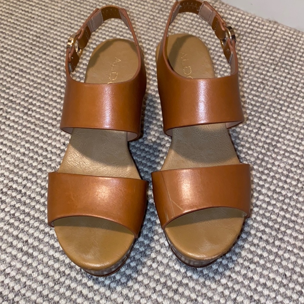 Aldo wedges